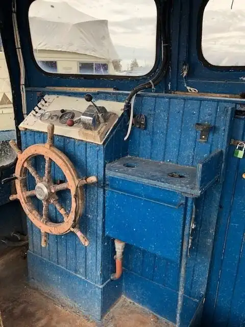 Ọkọ̀ tí ó mú ẹja fún tà