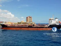 Ọkọ̀ tí ó mú epo / kemikali fún tà