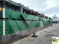 Ọkọ omi ti o mu ọja fún tà