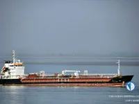 Ọkọ̀ tí ó mú epo / kemikali fún tà