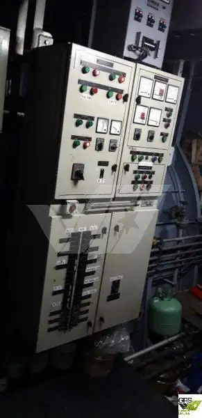 Ọkọ̀ ọpọlọpọ̀ ènìyàn fún tà