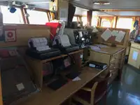 Ọkọ̀ tí wọn fi maa ń gbé ohun èlò tí ó ní ìdáná fún tà