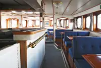 Ọkọ̀ ọpọlọpọ̀ ènìyàn fún tà