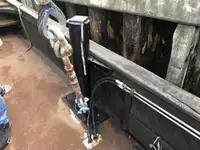 Ọkọ̀ ojú omi tí ó mú ìdọ̀tí fún tà