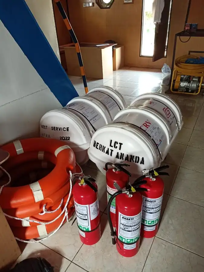Ọkọ omi Landing, Tank fún tà