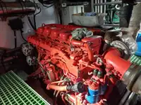 Ọkọ̀ ojú omi tí ó mú ìdọ̀tí fún tà