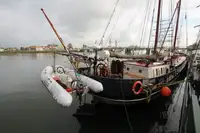 Yacht fún tà