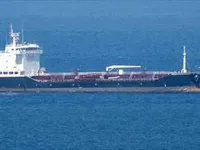 Ọkọ̀ tí ó mú epo / kemikali fún tà