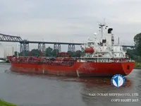 Ọkọ̀ tí ó mú epo / kemikali fún tà