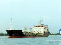 Ọkọ̀ tí ó mú epo / kemikali fún tà