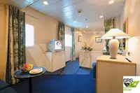 Ọkọ̀ ojú omi ìrìn-àjò fún tà