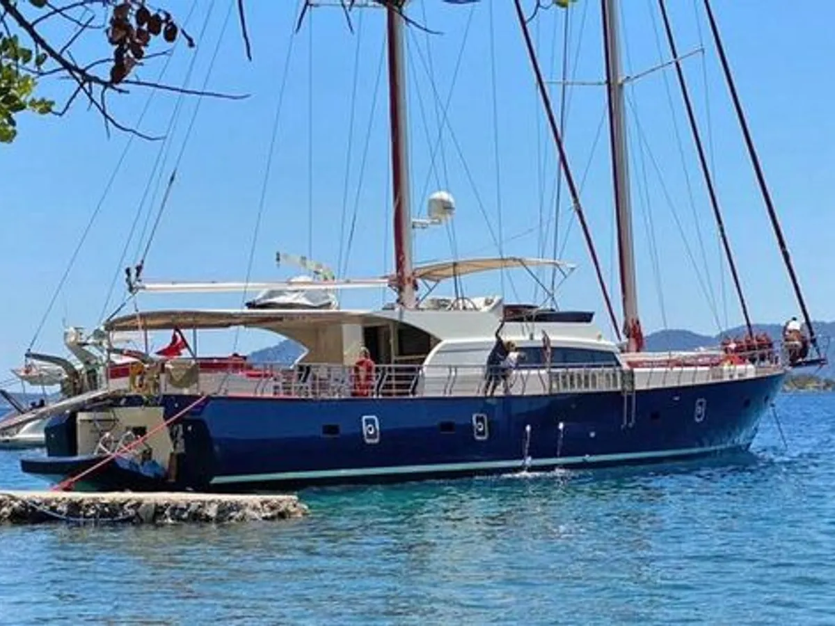 Yacht fún tà
