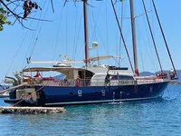 Yacht fún tà