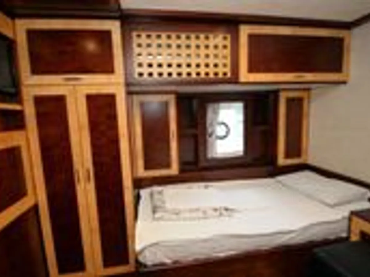 Yacht fún tà