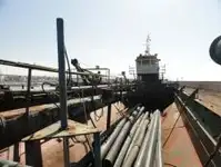 Ọkọ̀ ojú omi tí ó mú ìdọ̀tí fún tà