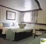 Ọkọ̀ ojú omi ìrìn-àjò fún tà