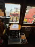 Ọkọ̀ ojú omi tí ó mú àwọn ìkọ́kọ̀ fún tà