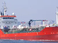 Ọkọ̀ tí ó mú epo / kemikali fún tà