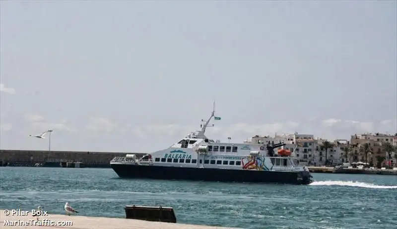 Catamaran fún tà