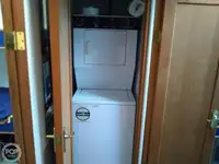 Ọkọ̀ ojú omi kékeré fún tà