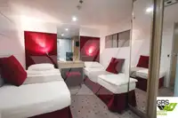 Ọkọ̀ ojú omi ìrìn-àjò fún tà