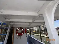 Ọkọ̀ ojú omi kékeré fún tà