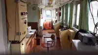 Ọkọ̀ ojú omi tí ó mú ìdọ̀tí fún tà