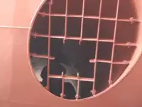 Ọkọ̀ tí wọn fi maa ń gbé ohun èlò tí ó ní ìdáná fún tà