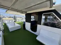 Ọkọ̀ ojú omi ìrìn-àjò fún tà
