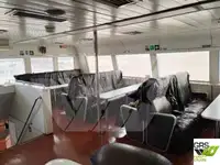 Ọkọ̀ ọpọlọpọ̀ ènìyàn fún tà