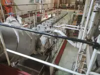 Ọkọ̀ ojú omi tí ó mú ìdọ̀tí fún tà