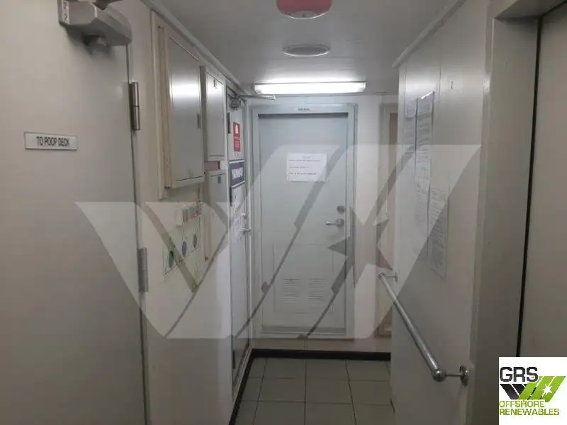 Ọkọ omi Landing, Tank fún tà