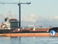 Ọkọ̀ tí ó mú epo / kemikali fún tà