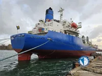 Ọkọ̀ tí wọn fi maa ń gbé ohun èlò tí ó ní ìdáná fún tà