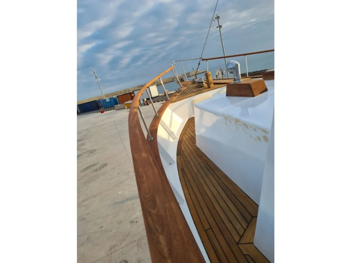 Yacht fún tà