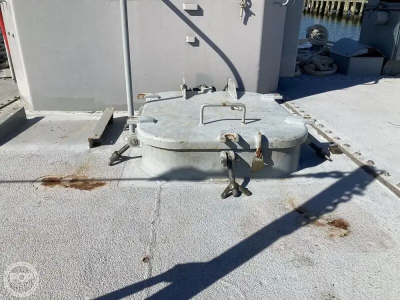 Ọkọ omi Landing, Tank fún tà