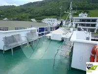 Ọkọ̀ ọpọlọpọ̀ ènìyàn fún tà