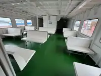 Ọkọ̀ ọpọlọpọ̀ ènìyàn fún tà