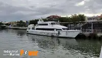Ọkọ̀ ọpọlọpọ̀ ènìyàn fún tà