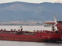 Ọkọ̀ tí ó mú epo / kemikali fún tà