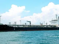 Ọkọ̀ tí ó mú epo / kemikali fún tà