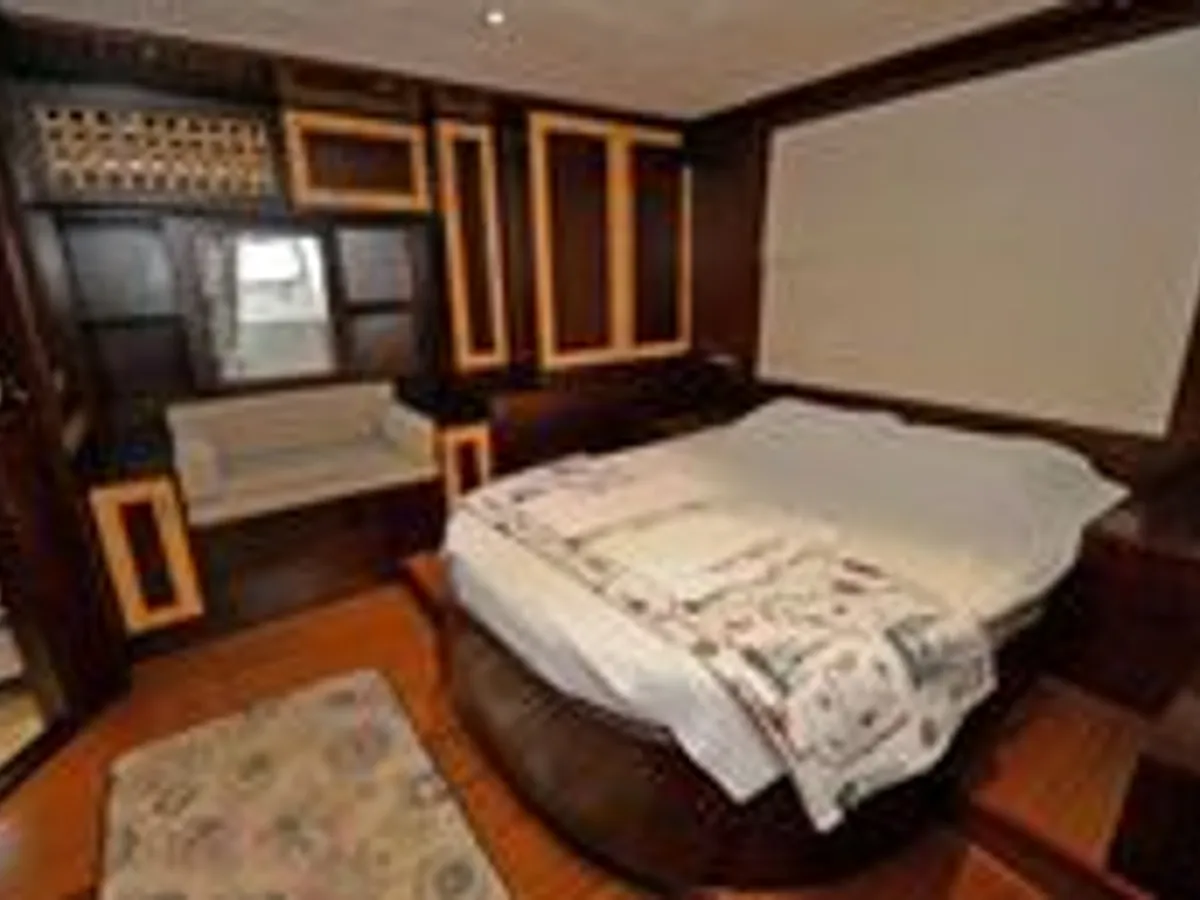 Yacht fún tà
