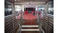 Ọkọ̀ ojú omi ìrìn-àjò fún tà
