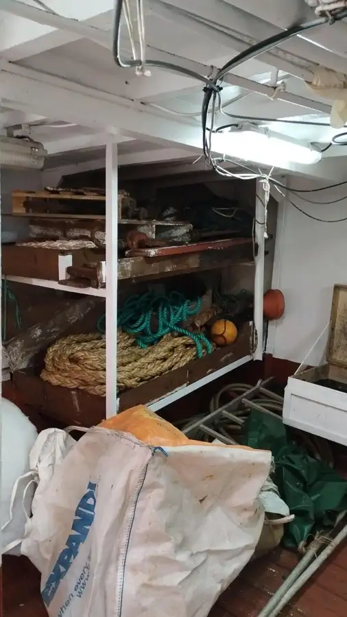 Ọkọ omi ti o fa fún tà