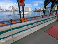 Ọkọ̀ ọpọlọpọ̀ ènìyàn fún tà