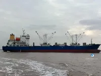Ọkọ̀ tí wọn fi maa ń gbé ohun èlò tí ó ní ìdáná fún tà