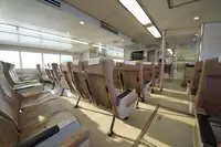 Ọkọ̀ ọpọlọpọ̀ ènìyàn fún tà