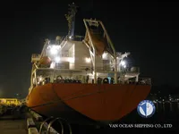 Ọkọ̀ tí ó mú epo / kemikali fún tà