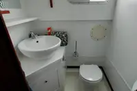 Ọkọ̀ tí ó mú ẹja fún tà
