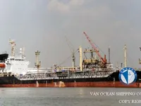 Ọkọ̀ tí ó mú epo / kemikali fún tà